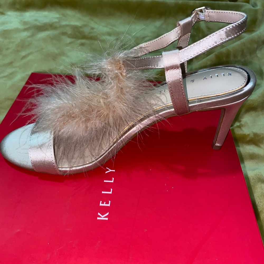 Cute dress shoes with fur worn once